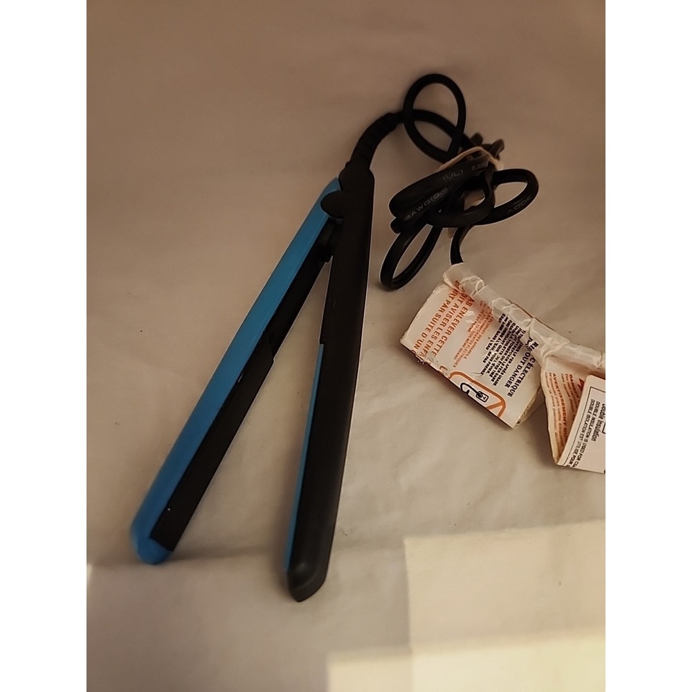 Intertek 7" Travel Size Flat‎ Iron Hair Straightener With 3" Plate